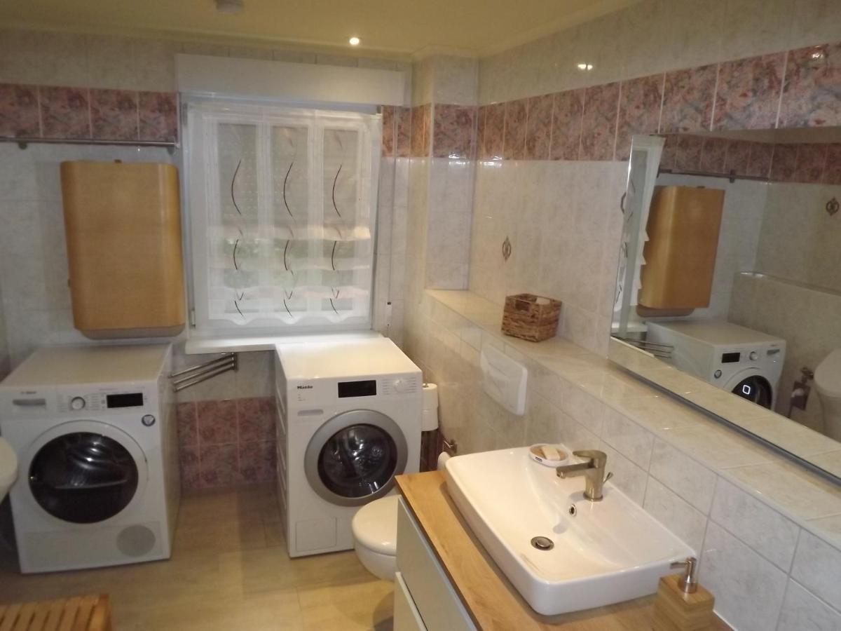 Grosszuegige Ferienwohnung Am Waldesrand Im Seenland Lauta Ngoại thất bức ảnh